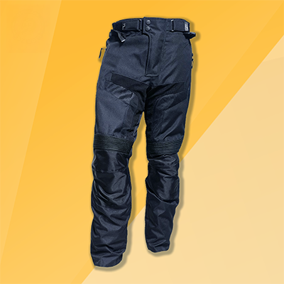 Professional motorcycle pants with protective padding